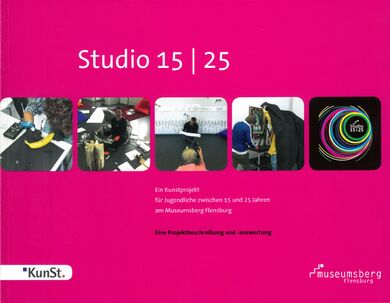Studio 15 | 25